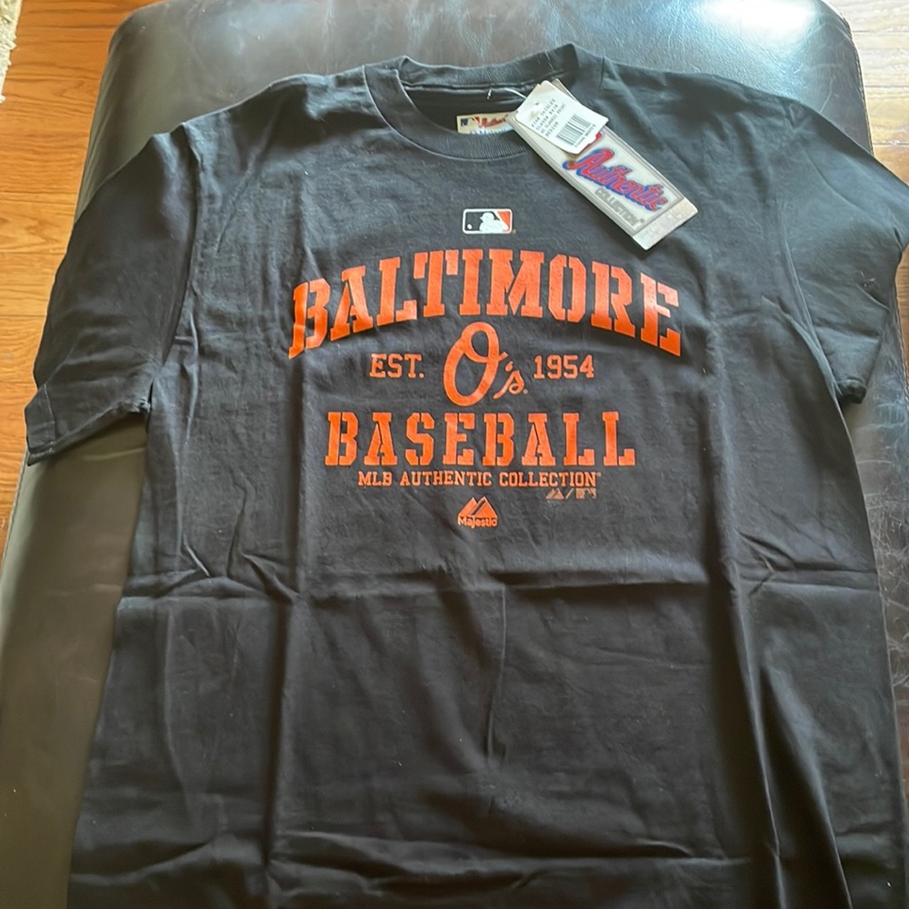 Baltimore oriole, medium men’s T-shirt